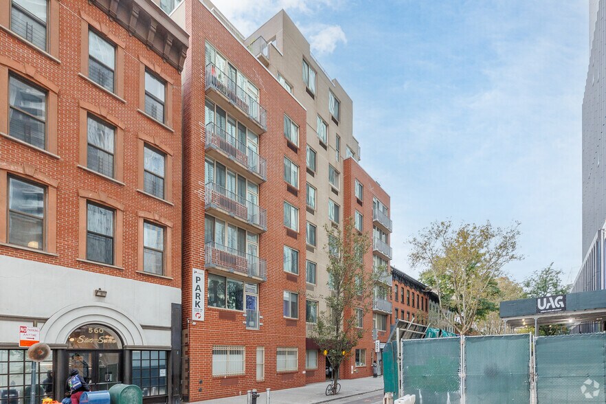 Primary Photo Of 556 State St, Brooklyn Parking Garage For Sale