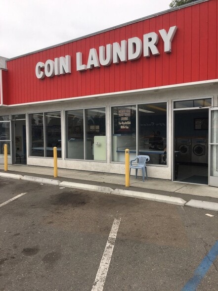 More Photos Of 4454-4468 Ingraham St, San Diego Storefront Retail Residential For Sale