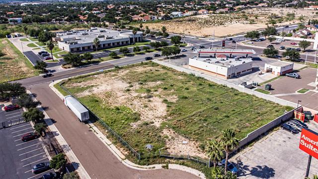 More Photos Of 221 Calle Del Norte, Laredo Land For Sale