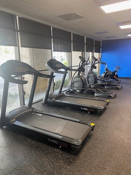 More Photos Of 101 NE 3rd Ave, Fort Lauderdale Office For Lease