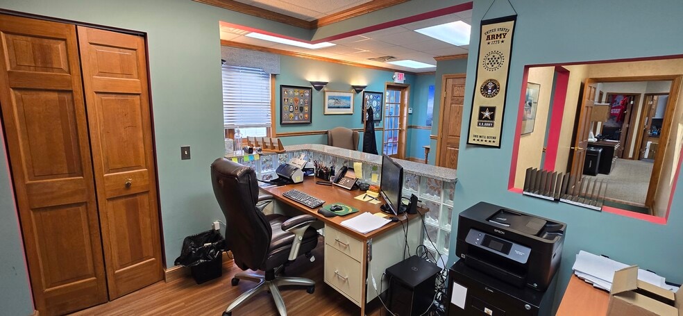 More Photos Of 1004-1010 Vivian Dr, Grafton Office For Sale