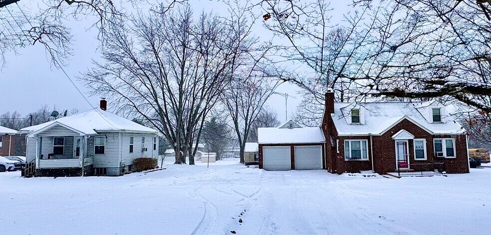 More Photos Of 374 Niles Cortland Rd SE, Warren Specialty For Sale