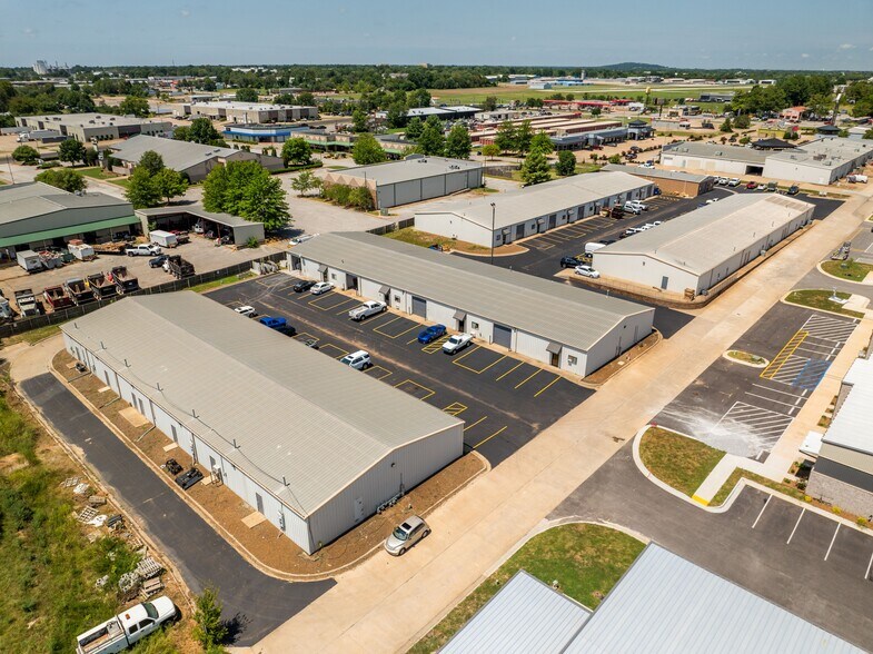 More Photos Of 2380 Worth Ln, Springdale Unknown For Lease