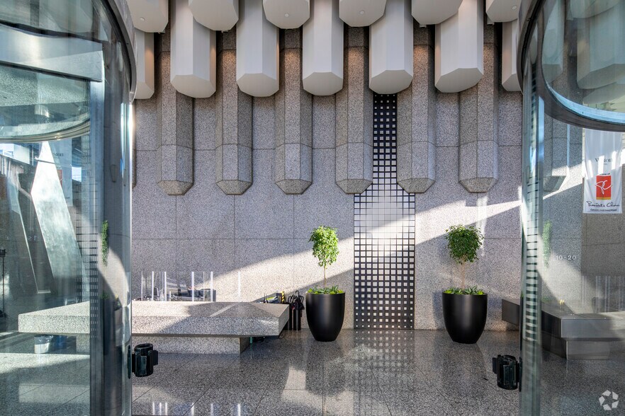 More Photos Of 22 St Clair Ave E, Toronto Office For Lease