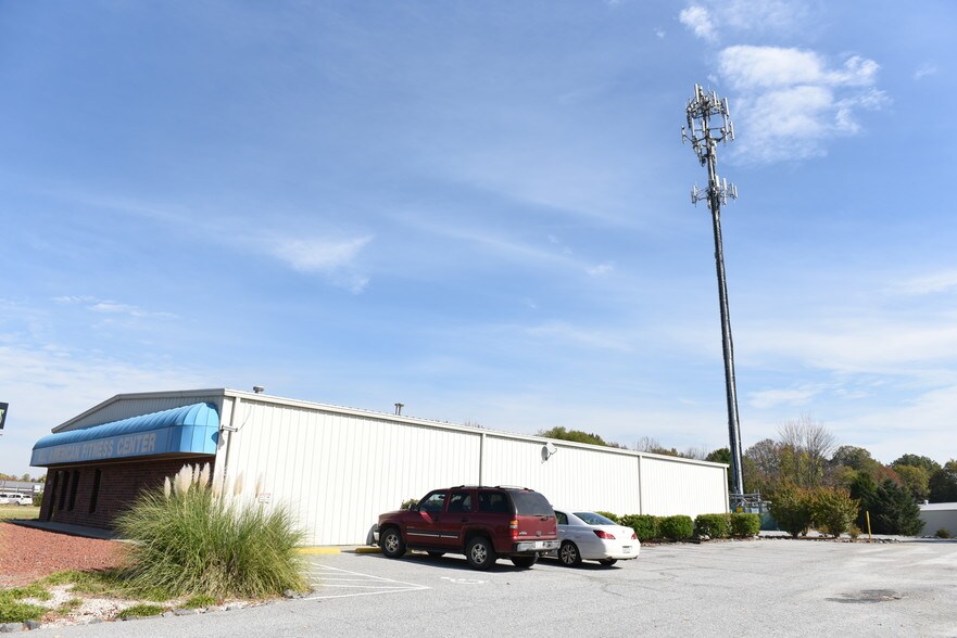 More Photos Of 3208 N Ohenry Blvd, Greensboro Health Club For Sale
