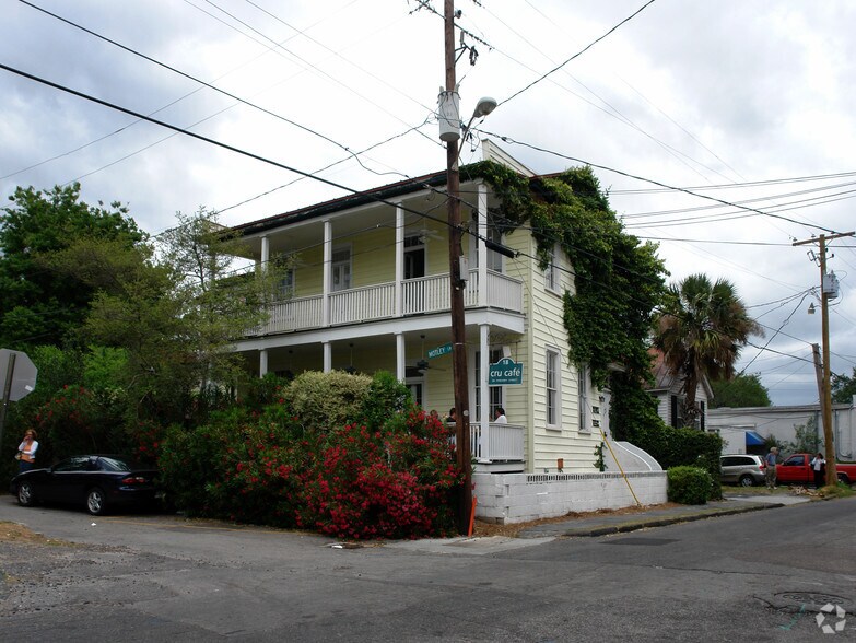 Primary Photo Of 18 Pinckney St, Charleston Restaurant For Sale