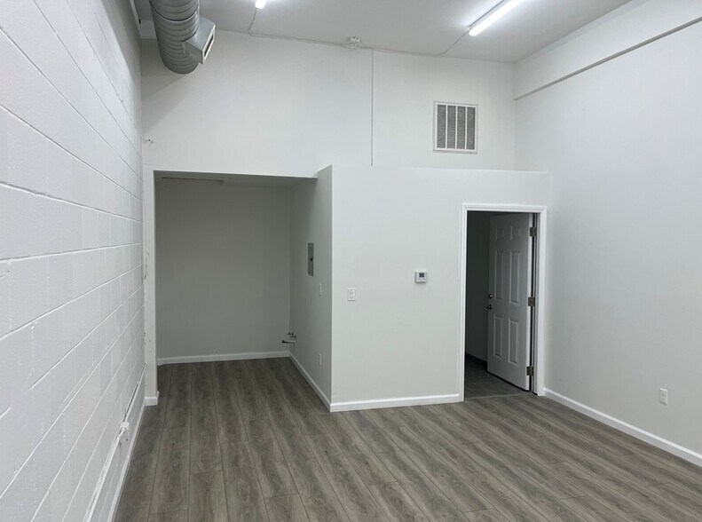 More Photos Of 6618 San Fernando Rd, Glendale Office For Lease