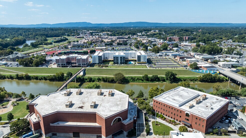 More Photos Of 340 W 3rd St SW, Rome Apartments For Lease