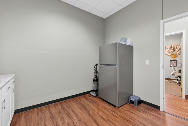 More Photos Of 108 Gateway Blvd, Mooresville Office For Lease