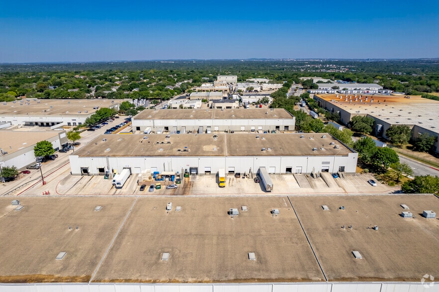 More Photos Of 12625 Wetmore Rd, San Antonio Unknown For Lease