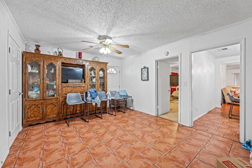 More Photos Of 14330 S Highway 281, Santo Trailer Camper Park For Sale