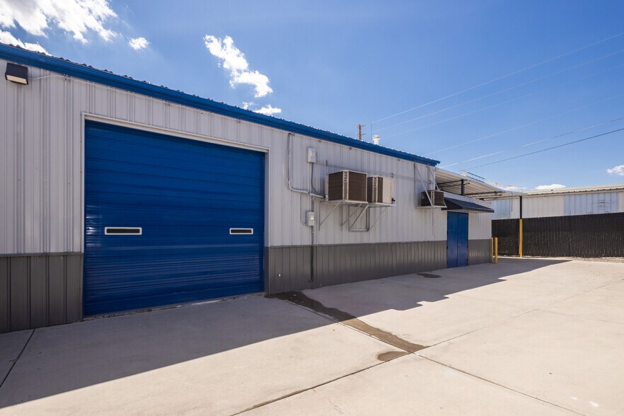 More Photos Of 1851 Commander Dr, Lake Havasu City Freestanding For Lease