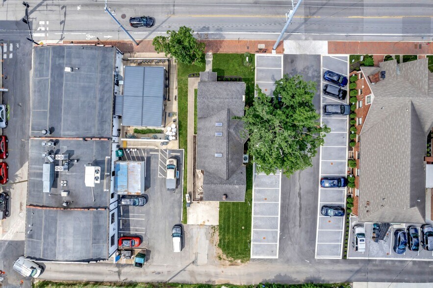 More Photos Of 1306 3rd Ave N, Nashville Loft Creative Space For Lease