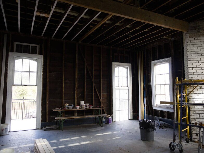 More Photos Of 806 N Rampart St, New Orleans General Retail For Lease