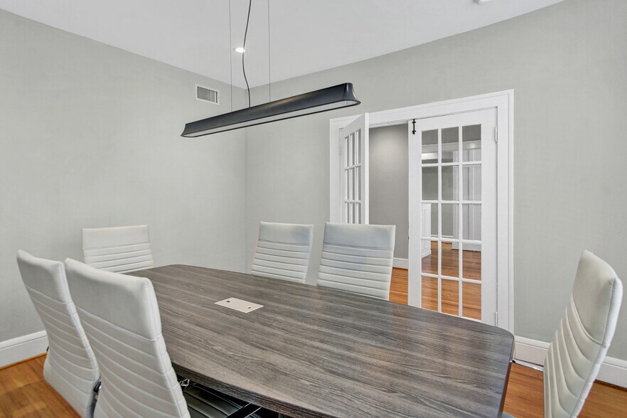 More Photos Of 2258 Riverside Ave, Jacksonville Office For Sale