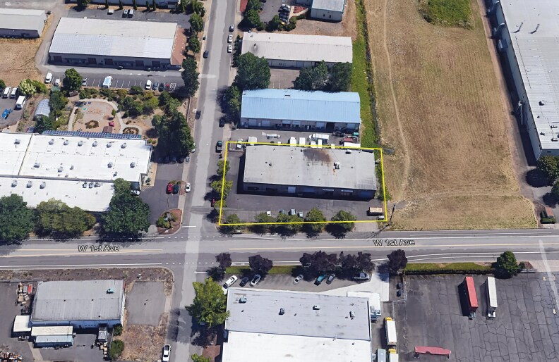 More Photos Of 3720-3770 W 1st Ave, Eugene Service For Lease