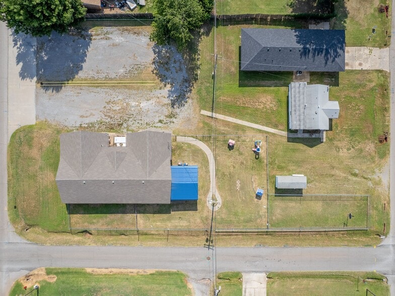 Primary Photo Of 1419 W London St, El Reno Religious Facility For Sale