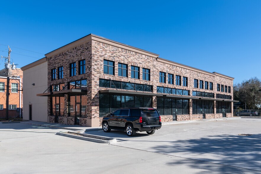 More Photos Of 1710-1712 Yale St, Houston Storefront For Lease