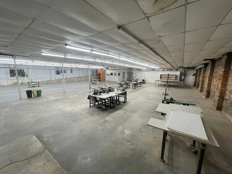 More Photos Of 117 First Ave, Thomson Manufacturing For Lease