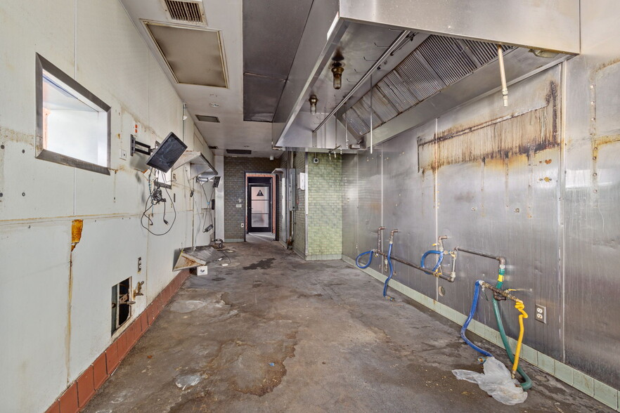 More Photos Of 1450-1490 Kettner Blvd, San Diego Apartments For Lease