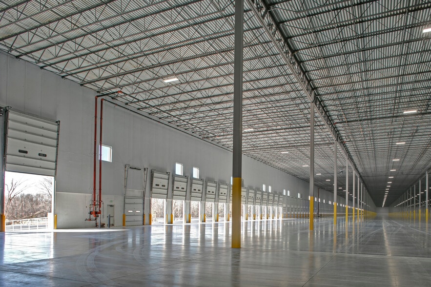 More Photos Of 1225 S Philadelphia Blvd, Aberdeen Distribution For Lease