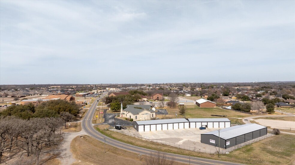 More Photos Of 3631 Fall Creek Hwy, Granbury Self Storage For Sale