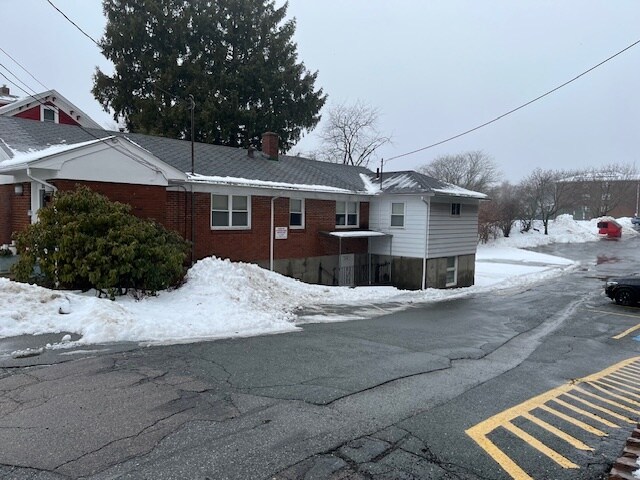 More Photos Of 86 Highland Ave, Salem Office For Sale