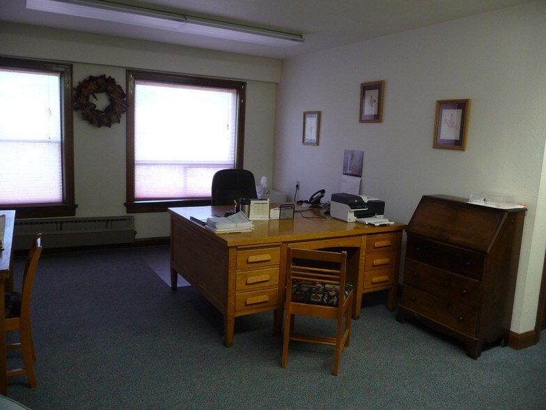 More Photos Of 105 Fir St, La Grande Apartments For Sale