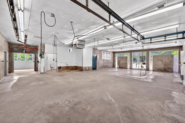 More Photos Of 1416 W Trade St, Charlotte Freestanding For Sale