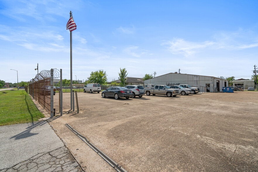 More Photos Of 6920 Winton St, Houston Land For Sale