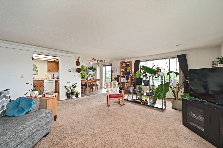 More Photos Of 3323 Oakes Ave, Everett Apartments For Sale