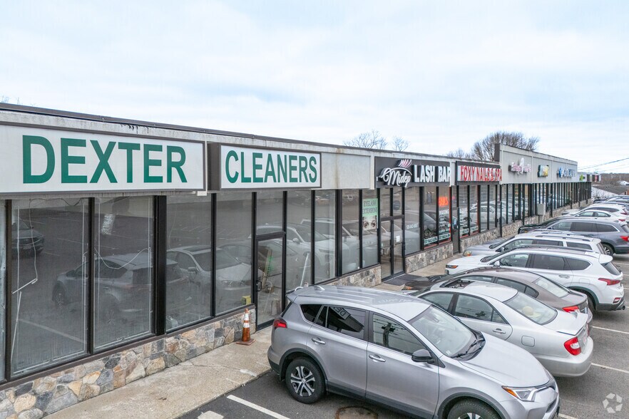 More Photos Of 1201-1205 Fall River Ave, Seekonk Unknown For Lease