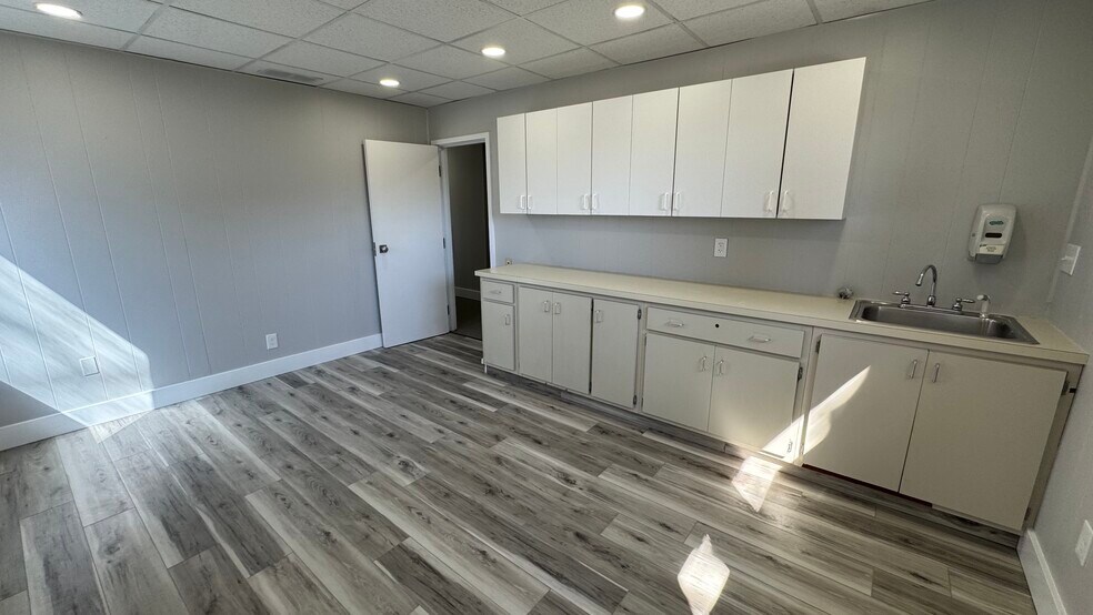More Photos Of 210 Prospect Ave, Phillipsburg Office For Sale