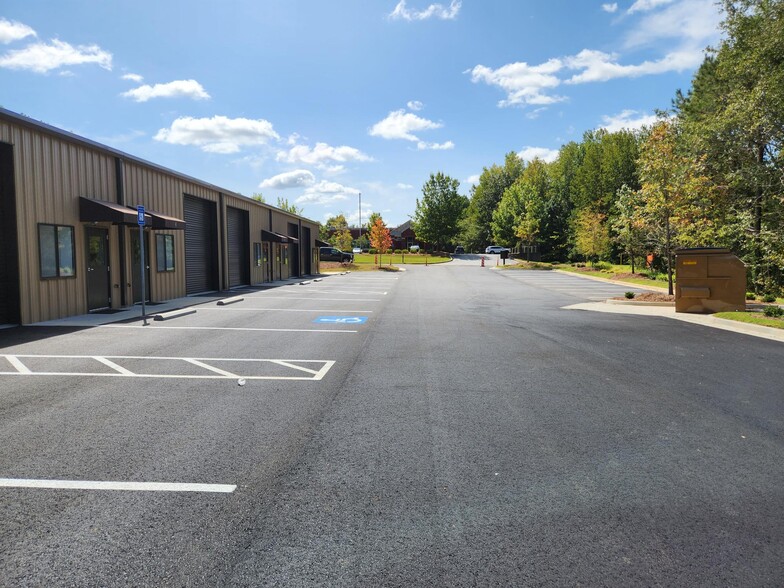 More Photos Of 3001 McCrary Ct, Evans Flex For Lease