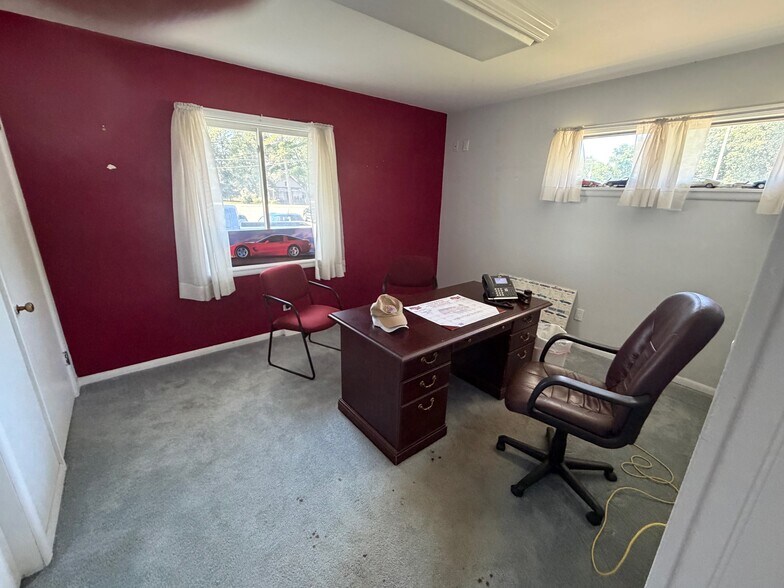 More Photos Of 15015 Cleveland St, Spring Lake General Retail For Lease