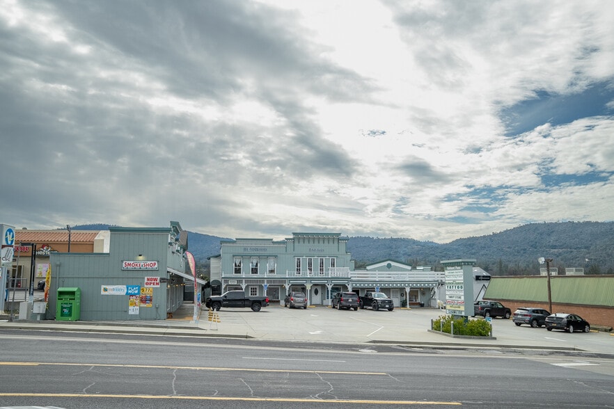 More Photos Of 40359 Highway 41, Oakhurst Freestanding For Sale