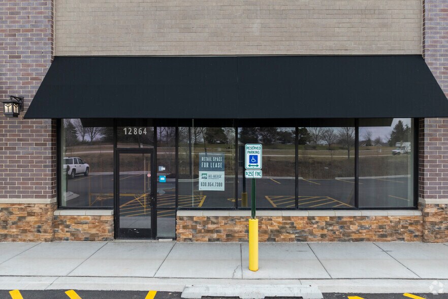 More Photos Of 12860 Il-47, Huntley General Retail For Sale
