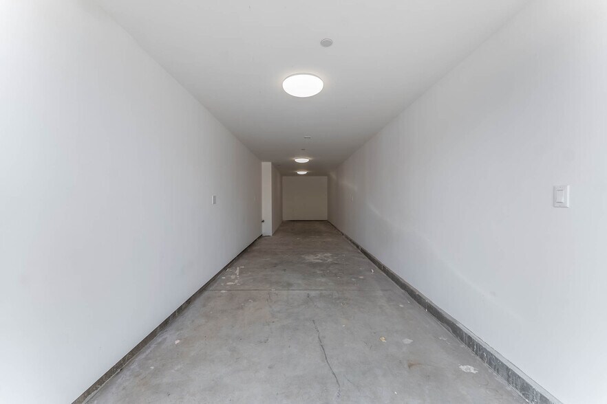 More Photos Of 21719 Hart St, Canoga Park Apartments For Sale