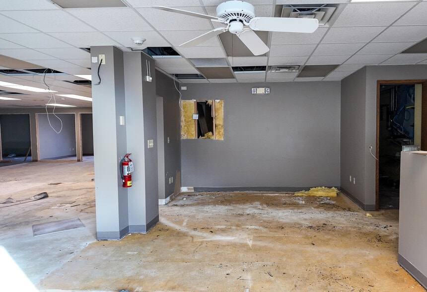 More Photos Of 1808 S Cliff Ave, Sioux Falls Office For Sale