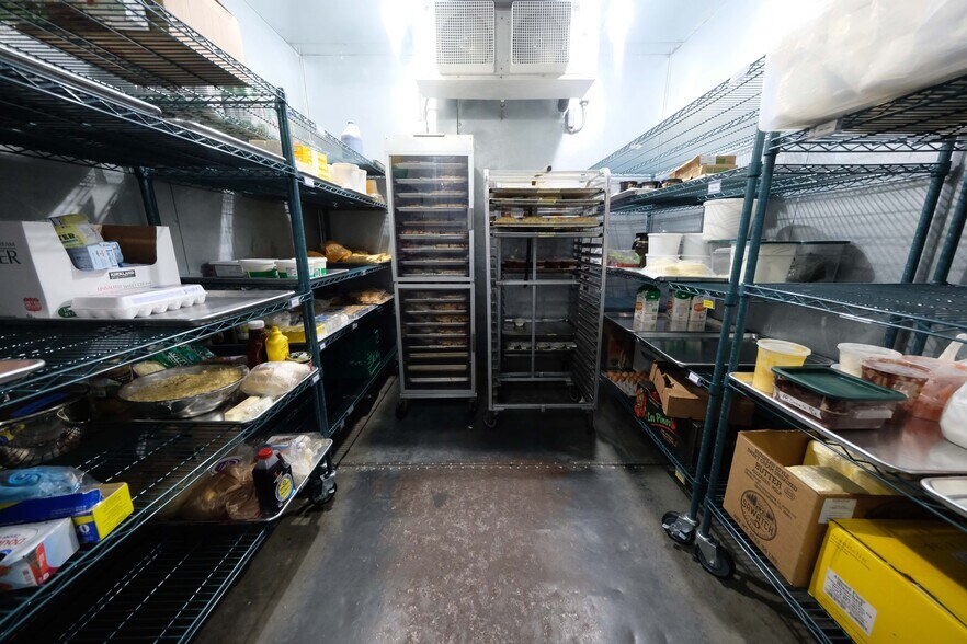 More Photos Of 1753 S 8th St, Colorado Springs Office For Lease