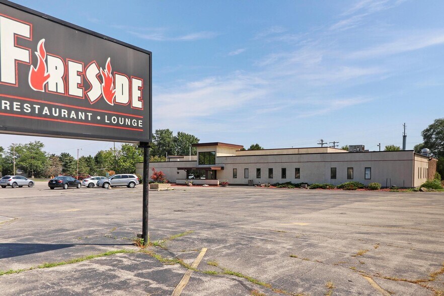 Primary Photo Of 2801 30th Ave, Kenosha Restaurant For Sale