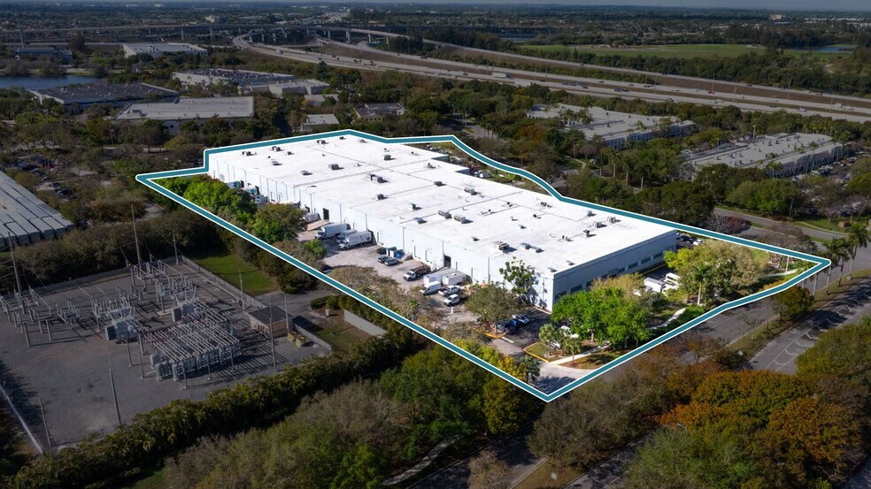 More Photos Of 760-770 International Pky, Sunrise Warehouse For Sale