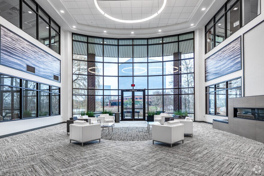 More Photos Of 11414 W Park Pl, Milwaukee Unknown For Lease