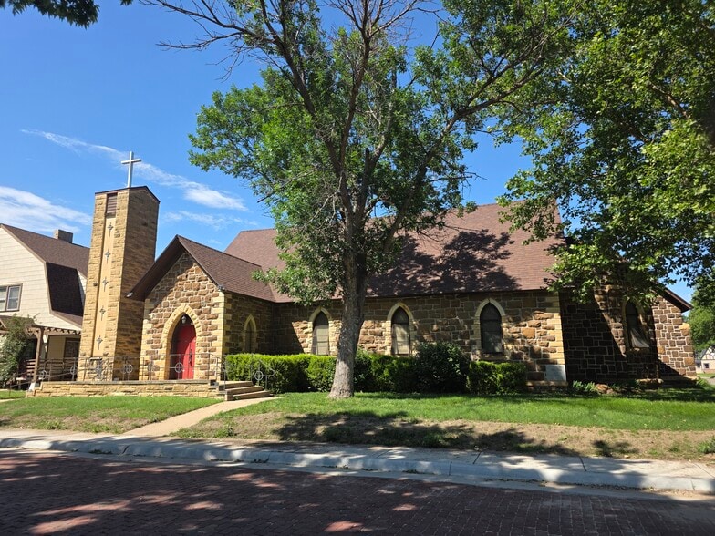 Primary Photo Of 103 W 4th St, Ellsworth Religious Facility For Sale