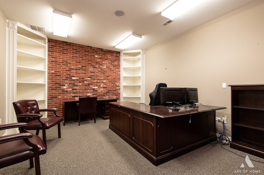 More Photos Of 1021 Maryland Ave, Dolton Manufacturing For Sale