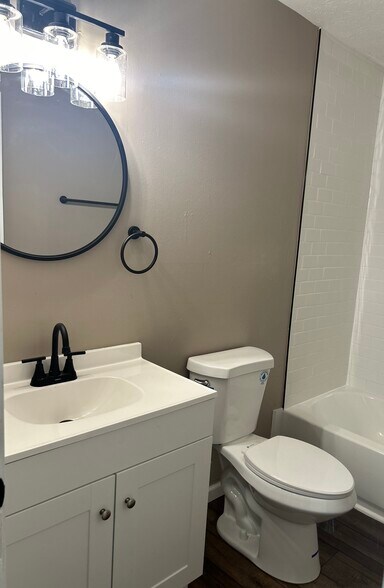 More Photos Of 3074 Howey Rd, Columbus Apartments For Sale