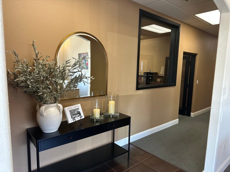 More Photos Of 3924 W Caldwell Ave, Visalia Office For Lease