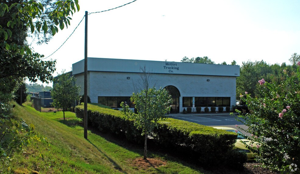 More Photos Of 13001 General Dr, Charlotte Truck Terminal For Lease