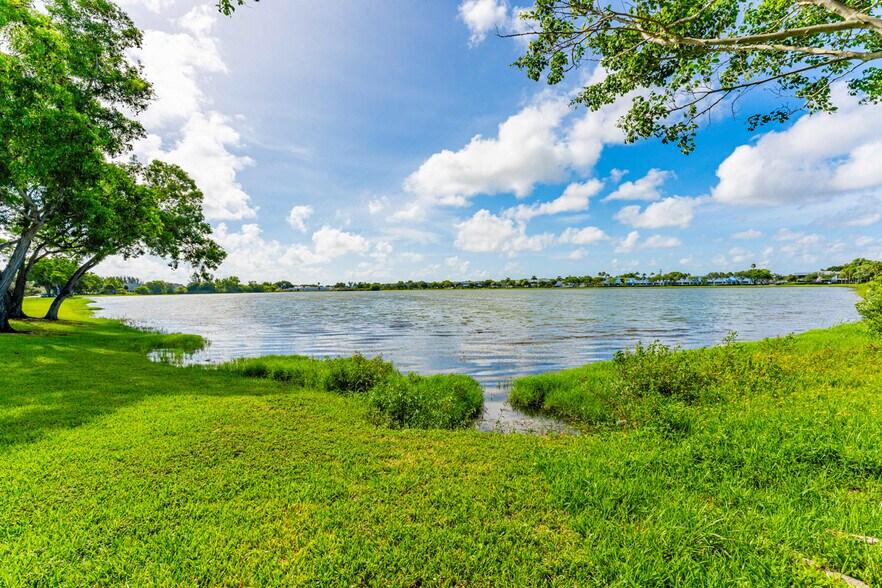 More Photos Of 3545-3589 SW 10th St, Pompano Beach Warehouse For Sale