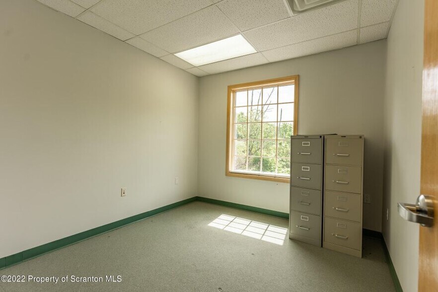 More Photos Of 105 Layton Rd, Clarks Summit Medical For Lease